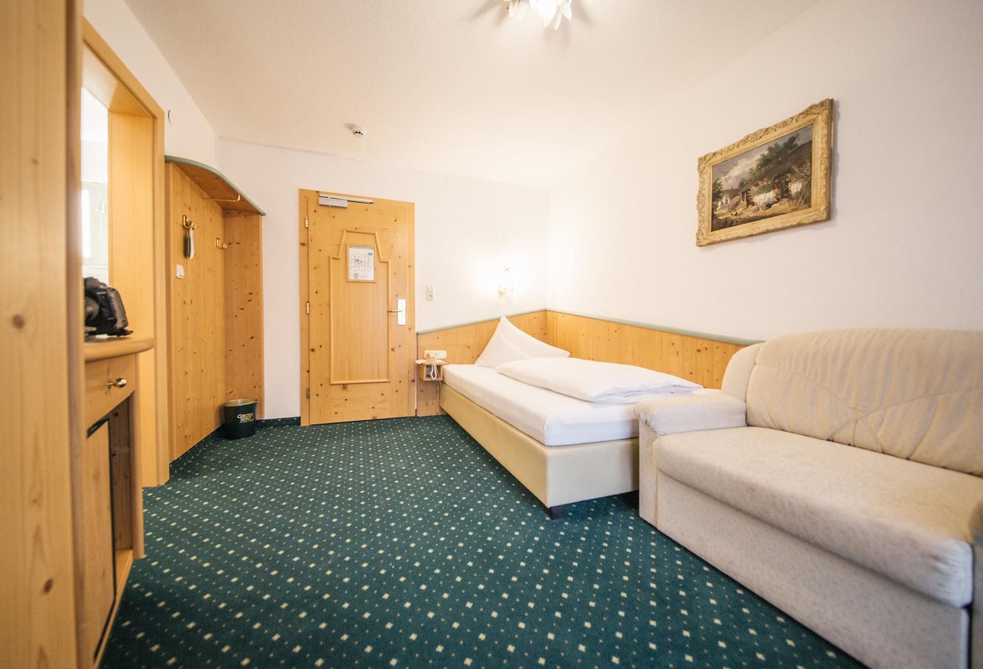 Grieshof Hotel 4*